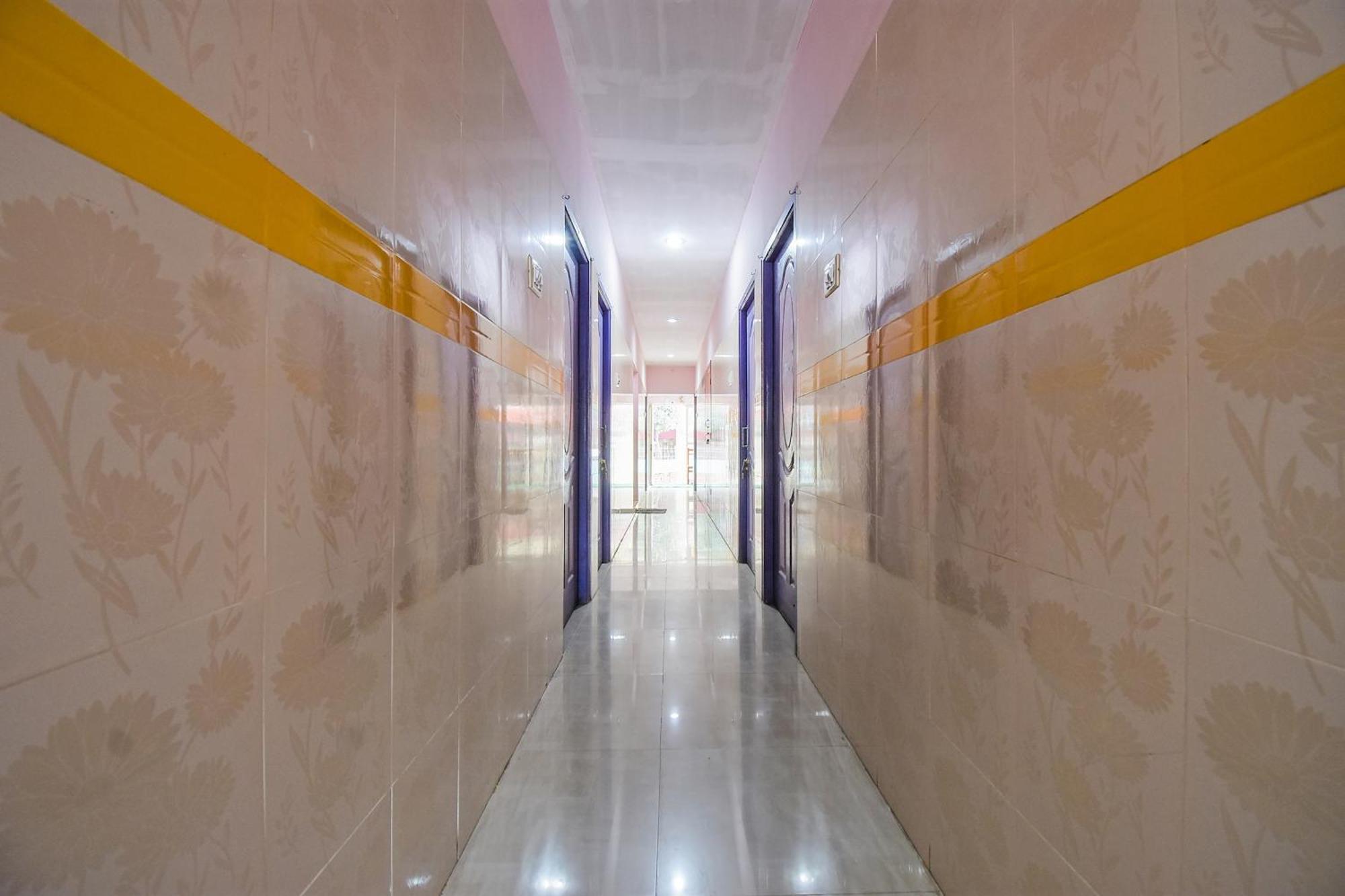 Hotel O K.S.Lodge Tribhuvanam Ngoại thất bức ảnh