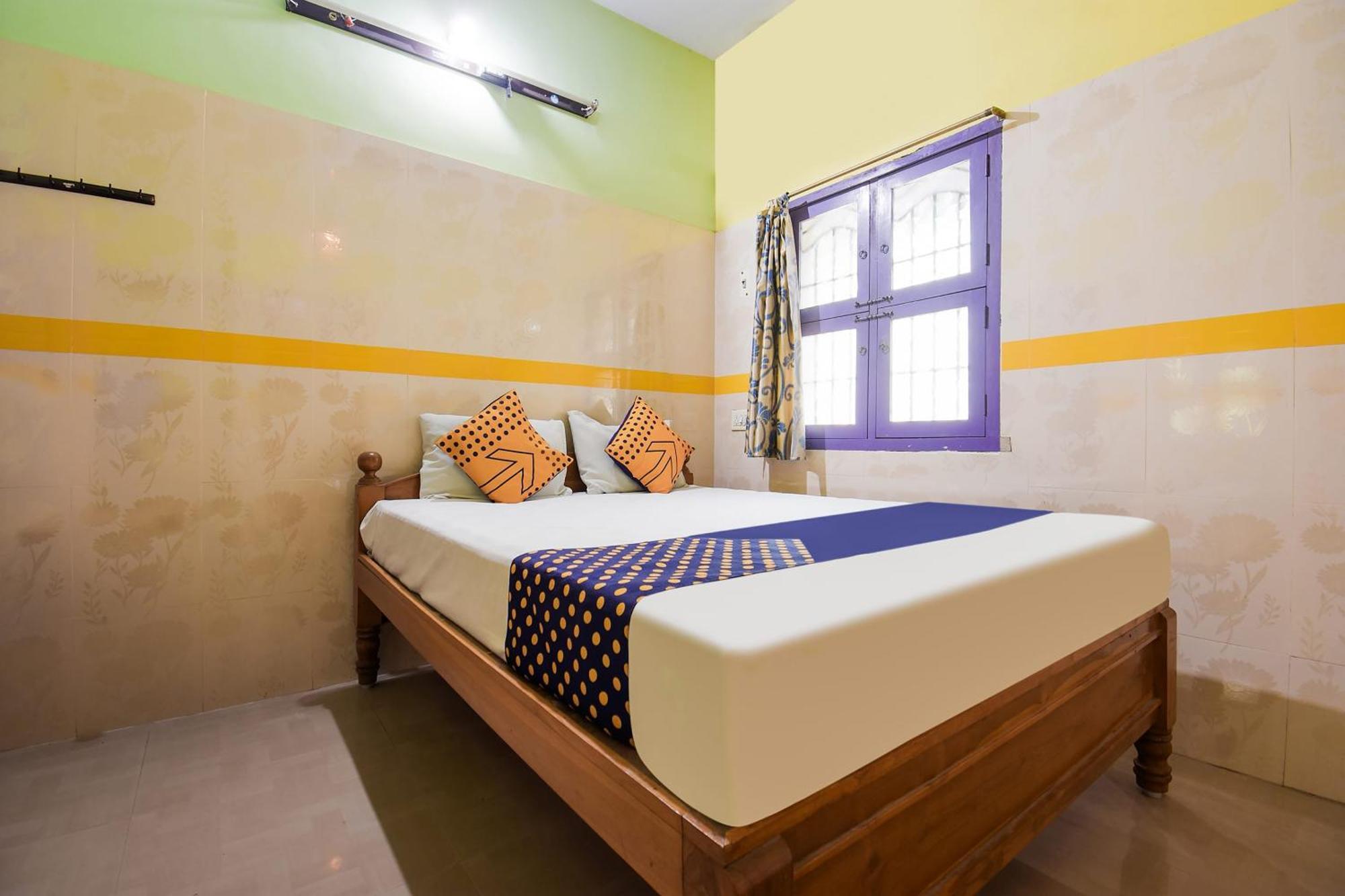 Hotel O K.S.Lodge Tribhuvanam Ngoại thất bức ảnh