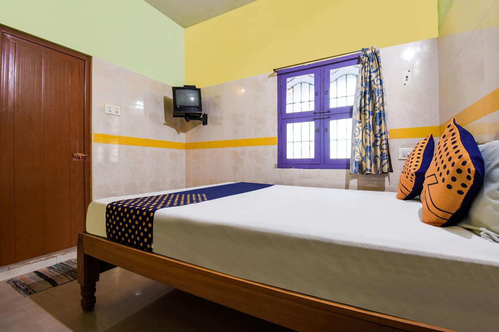 Hotel O K.S.Lodge Tribhuvanam Ngoại thất bức ảnh