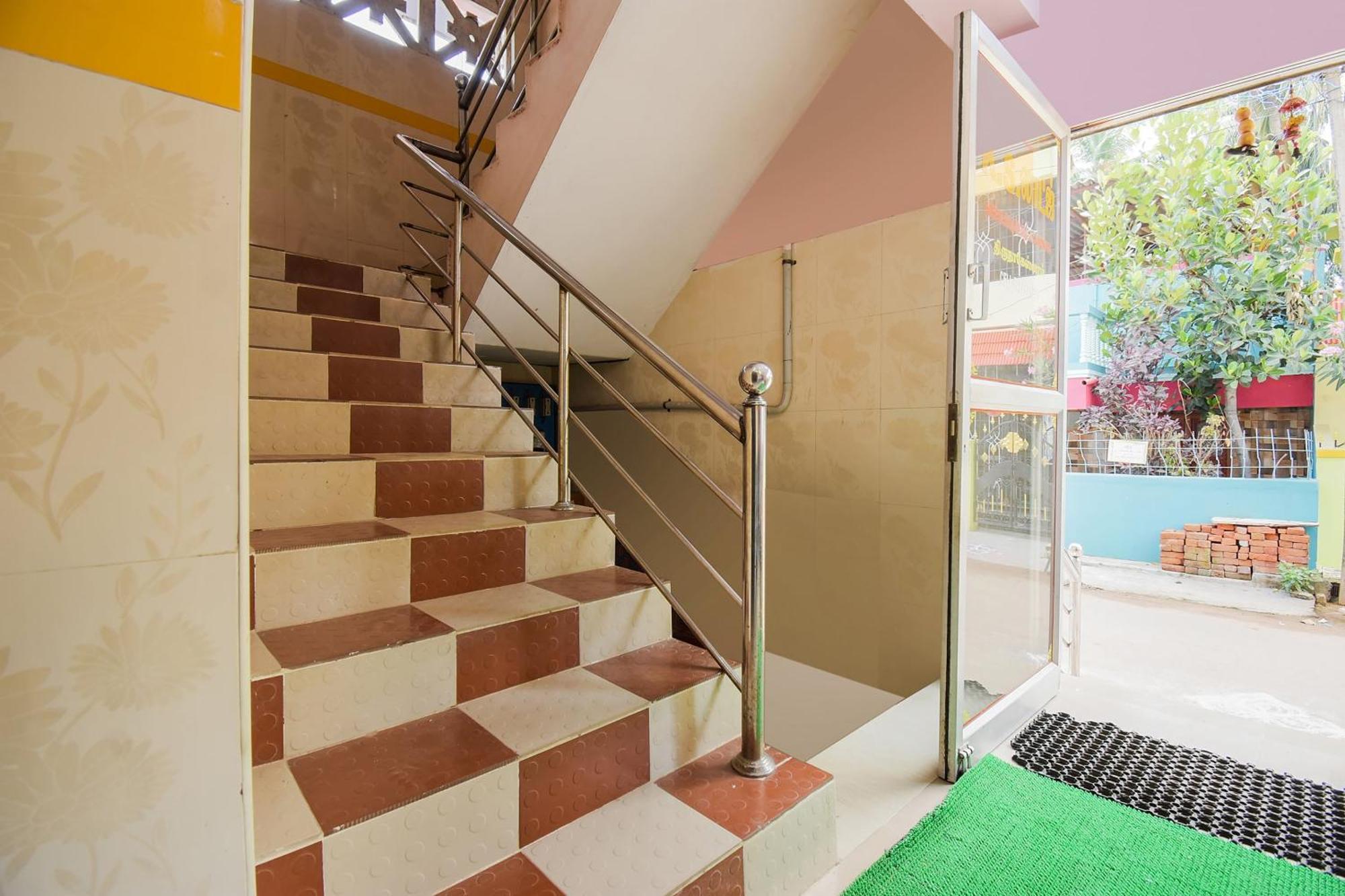 Hotel O K.S.Lodge Tribhuvanam Ngoại thất bức ảnh