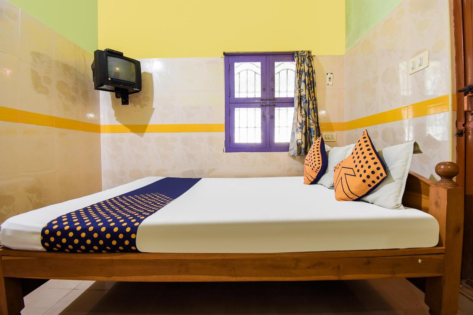 Hotel O K.S.Lodge Tribhuvanam Ngoại thất bức ảnh